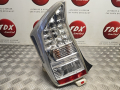 Toyota Prius 2009-2012 MK3 Prefacelift Genuine Passengers Rear Outer Brake Light - photo 1 of 9
