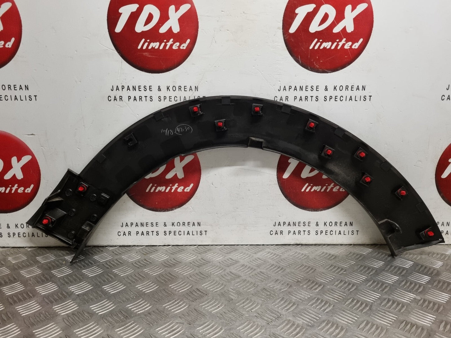 MAZDA CX-30 2019-2023 GENUINE PASSENGERS SIDE FRONT WHEEL ARCH TRIM DFR5-51W31