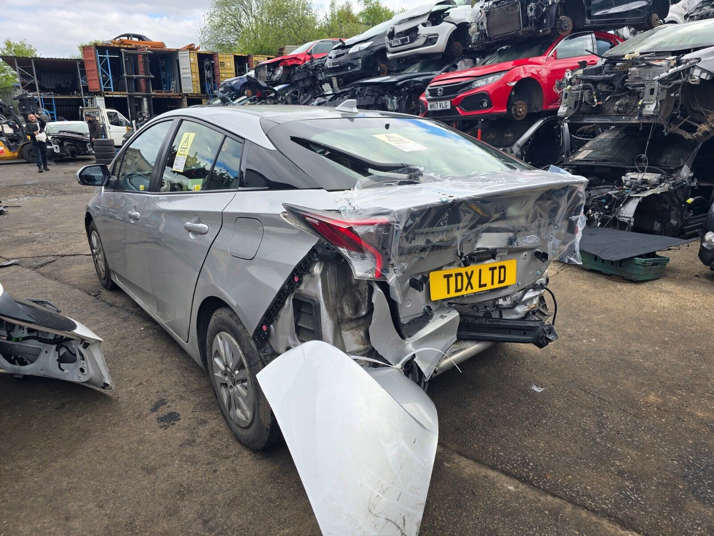 TOYOTA PRIUS MK4 BUSINESS EDITION 1.8 HYBRID 1 SPEED CVT AUTO FOR PARTS & SPARES