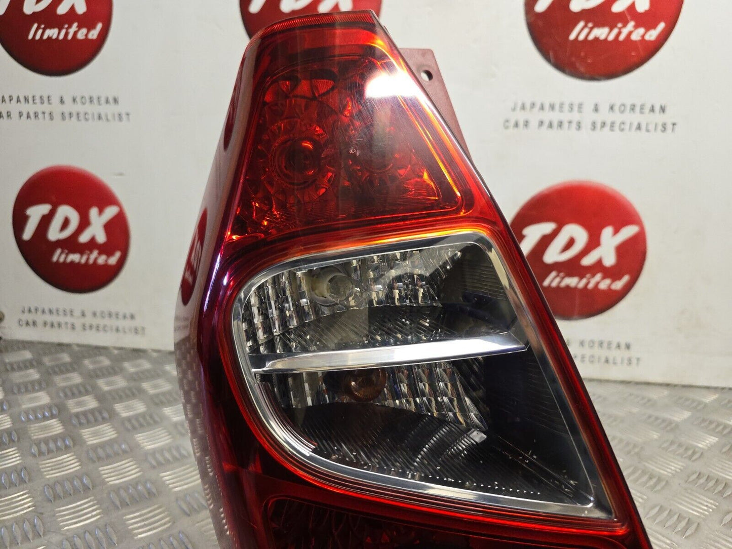 HYUNDAI I10 2011-2013 MK1 FACELIFT PASSENGER SIDE REAR BODY BRAKE LIGHT LAMP