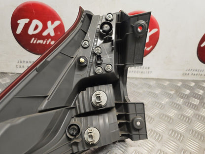 HONDA CR-V RM MK4 2013-2015 GENUINE DRIVERS SIDE REAR OUTER BRAKE LIGHT LAMP