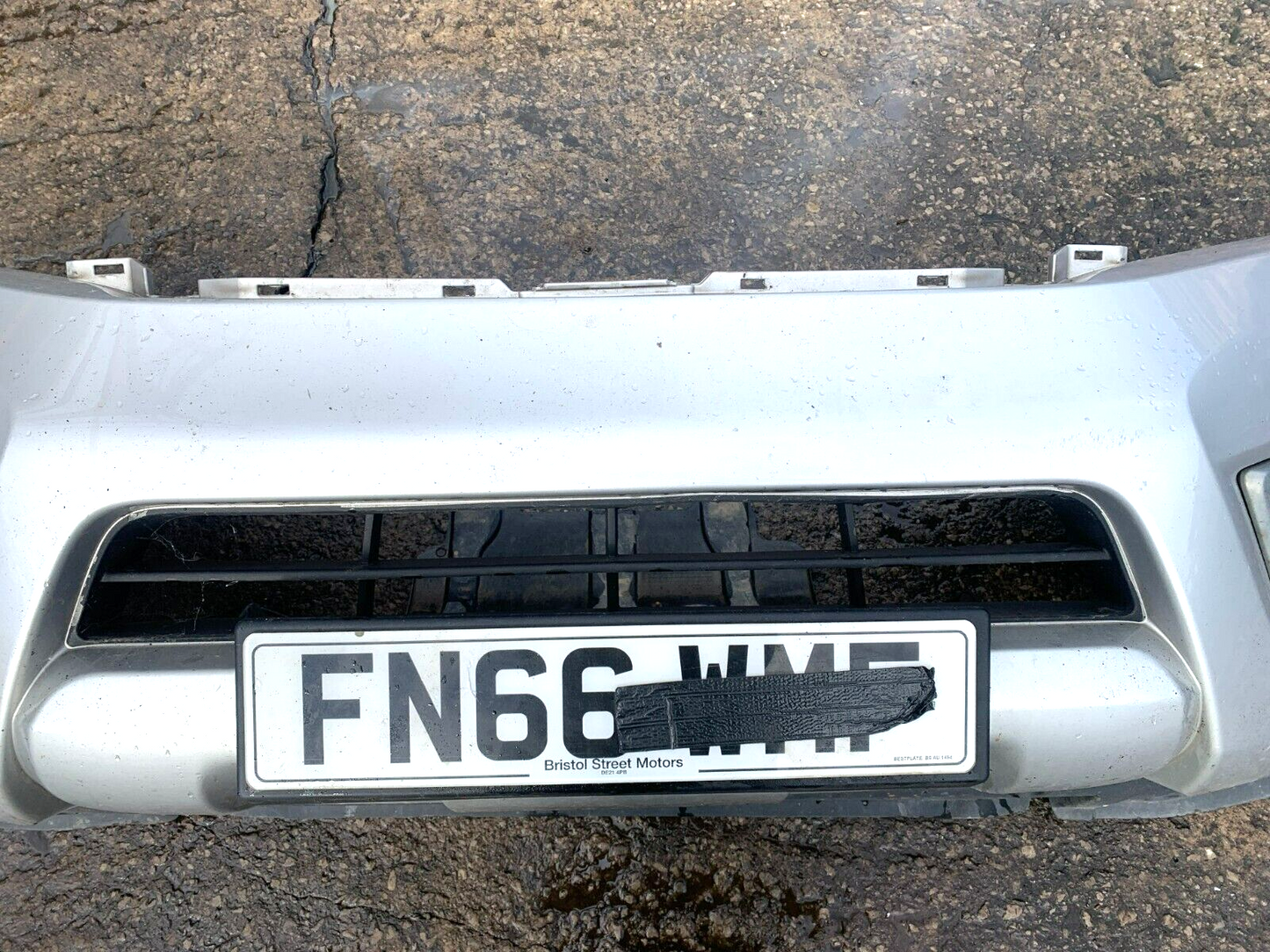 NISSAN NAVARA NP300 D23 2015-2019 GENUINE FRONT BUMPER KL0 GREY COLLECTION