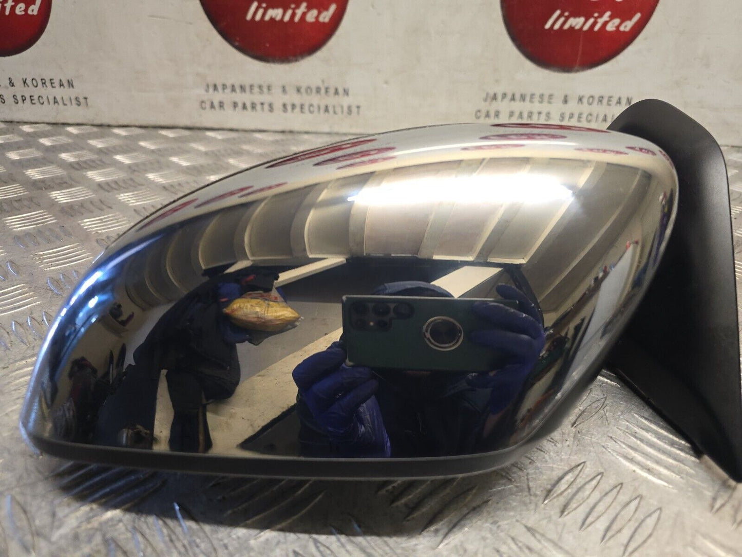 NISSAN NAVARA D23 2015-2022 GENUINE PASSENGERS SIDE POWER FOLD CHROME MIRROR