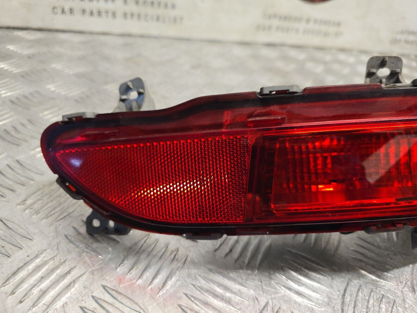 KIA SPORTAGE MK4 2016-2019 GENUINE DRIVERS SIDE REAR BUMPER FOG LIGHT 92406-D92