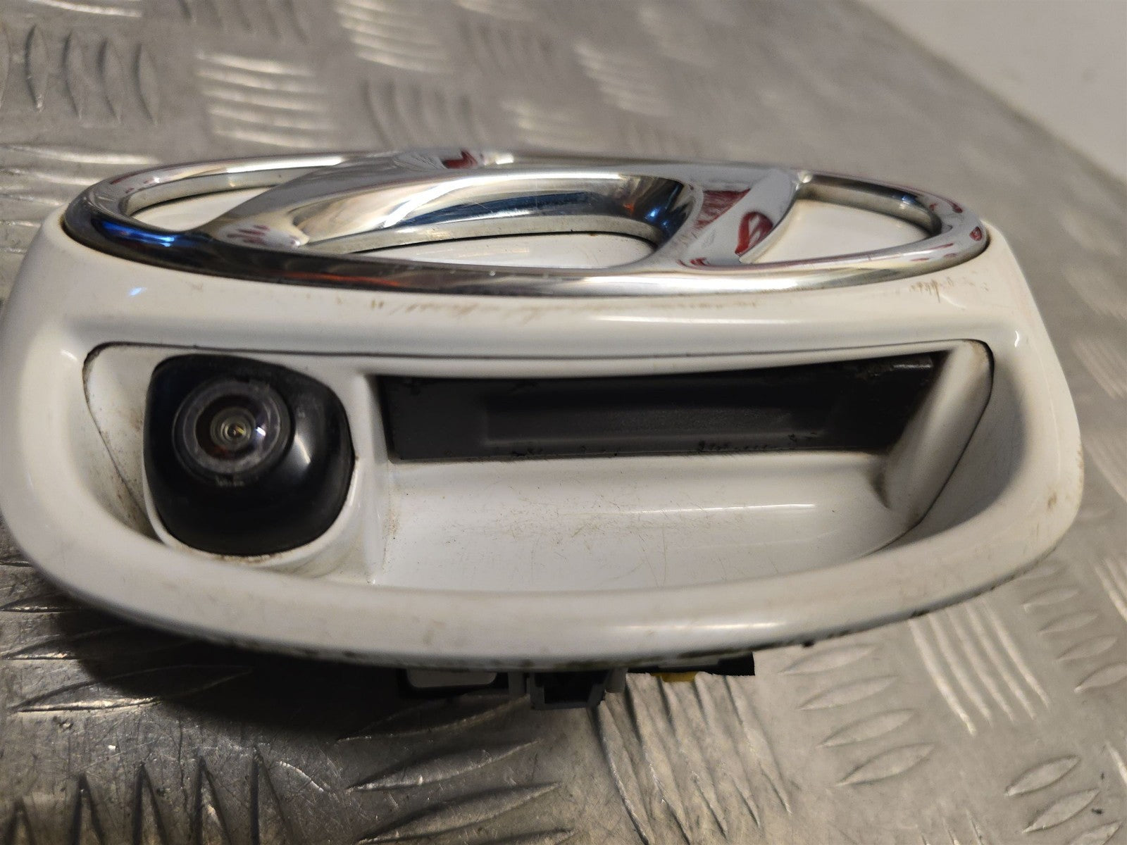 Hyundai Ioniq Ae 2016-2022 Boot Handle Switch Camera Badge Waw White 87371-G2000 4