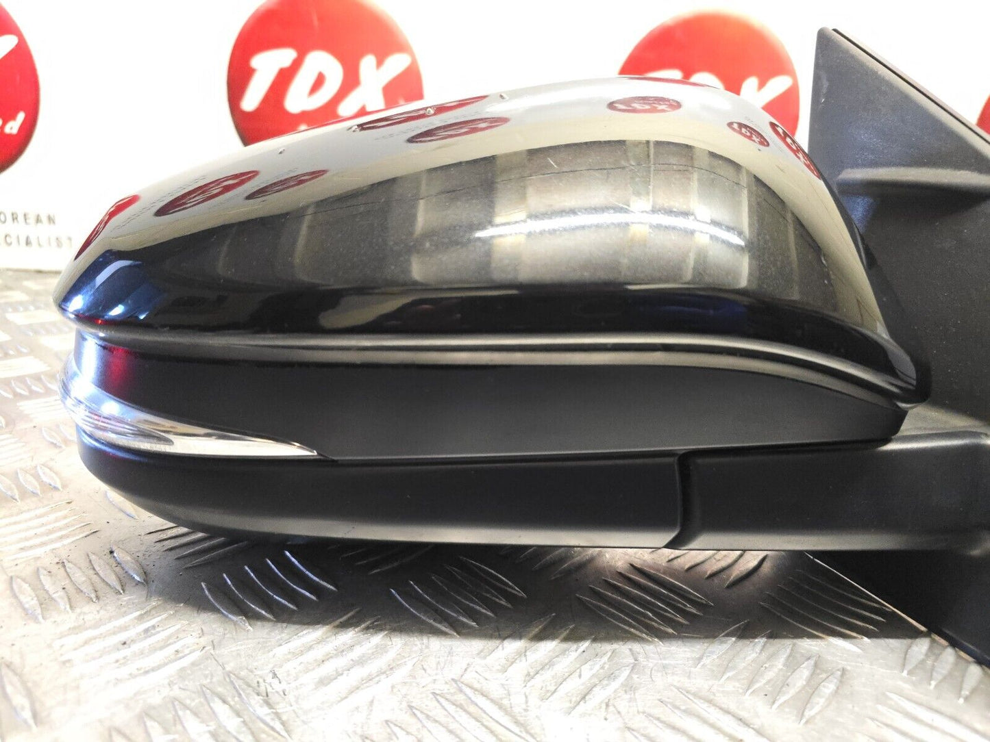 TOYOTA RAV4 XA40 MK4 2012-2018 GENUINE DRIVERS SIDE POWER FOLD MIRROR 209 BLACK