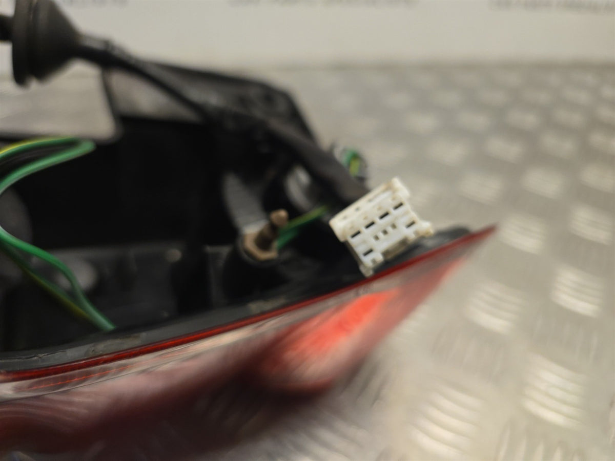 Nissan NV200 M20 MK1 2010-2019 Passengers Rear Outer Brake Light 26555-BJ20A - photo 12 of 12