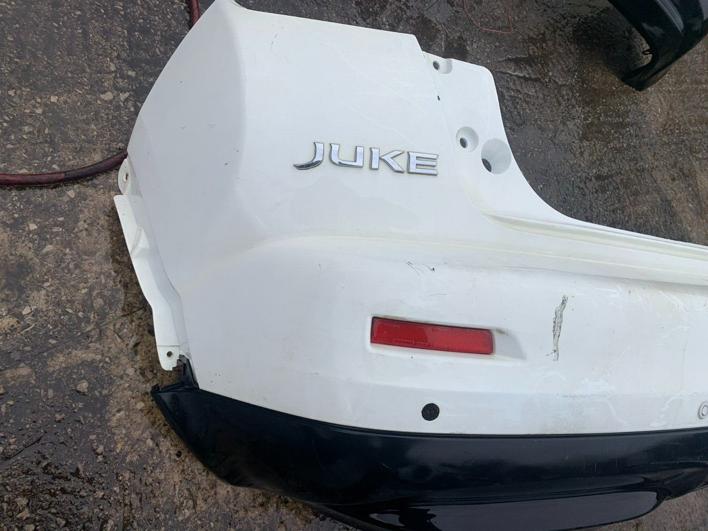 NISSAN JUKE F15 2010-2014 GENUINE PRE-FACELIFT REAR BUMPER WHITE COLLECTION