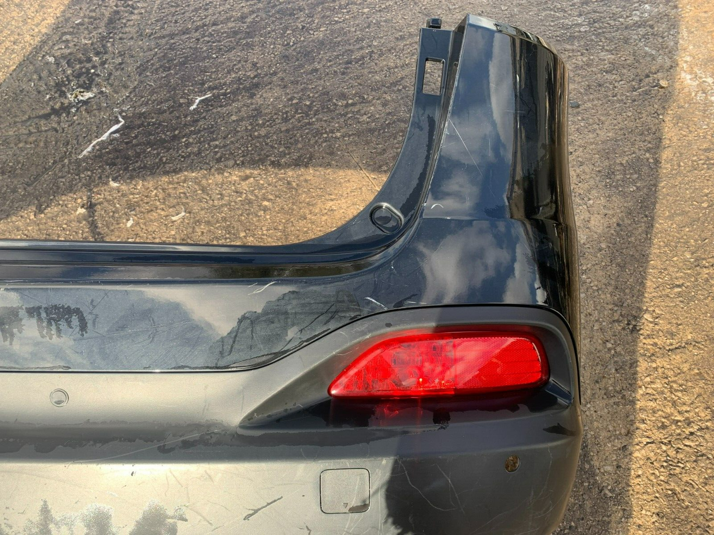 KIA SORENTO 2015-2017 GENUINE REAR BUMPER BLACK