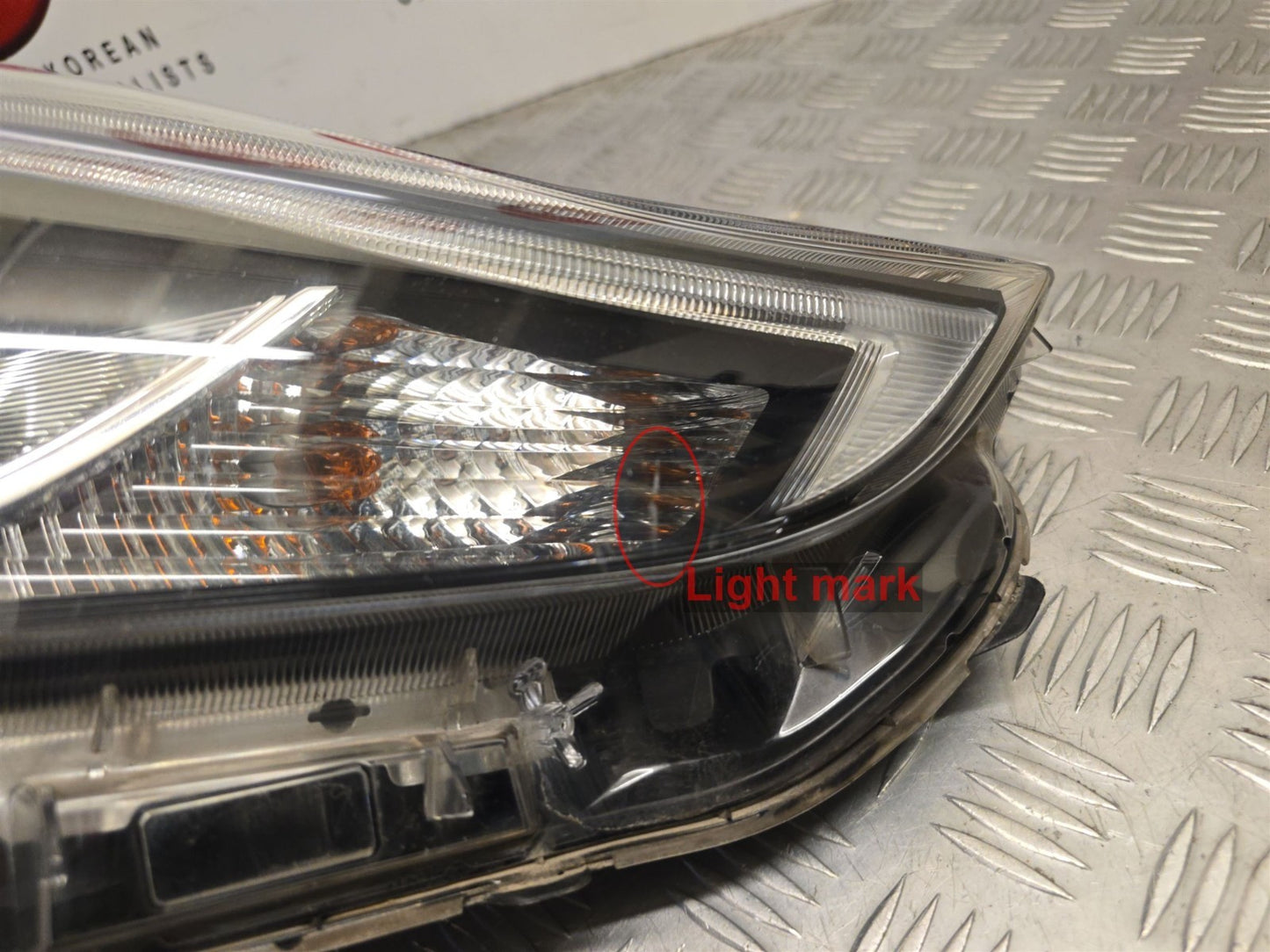 Toyota Prius Plus ZVW40 2015-2020 Passengers Halogen Headlight Lamp 81070-47660 - photo 3 of 15