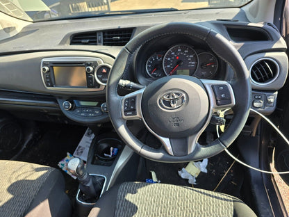 2014 TOYOTA YARIS MK3 ICON PLUS 1.4 DIESEL 6 SPEED MANUAL AND VEHICLE FOR BREAKING AND PARTS