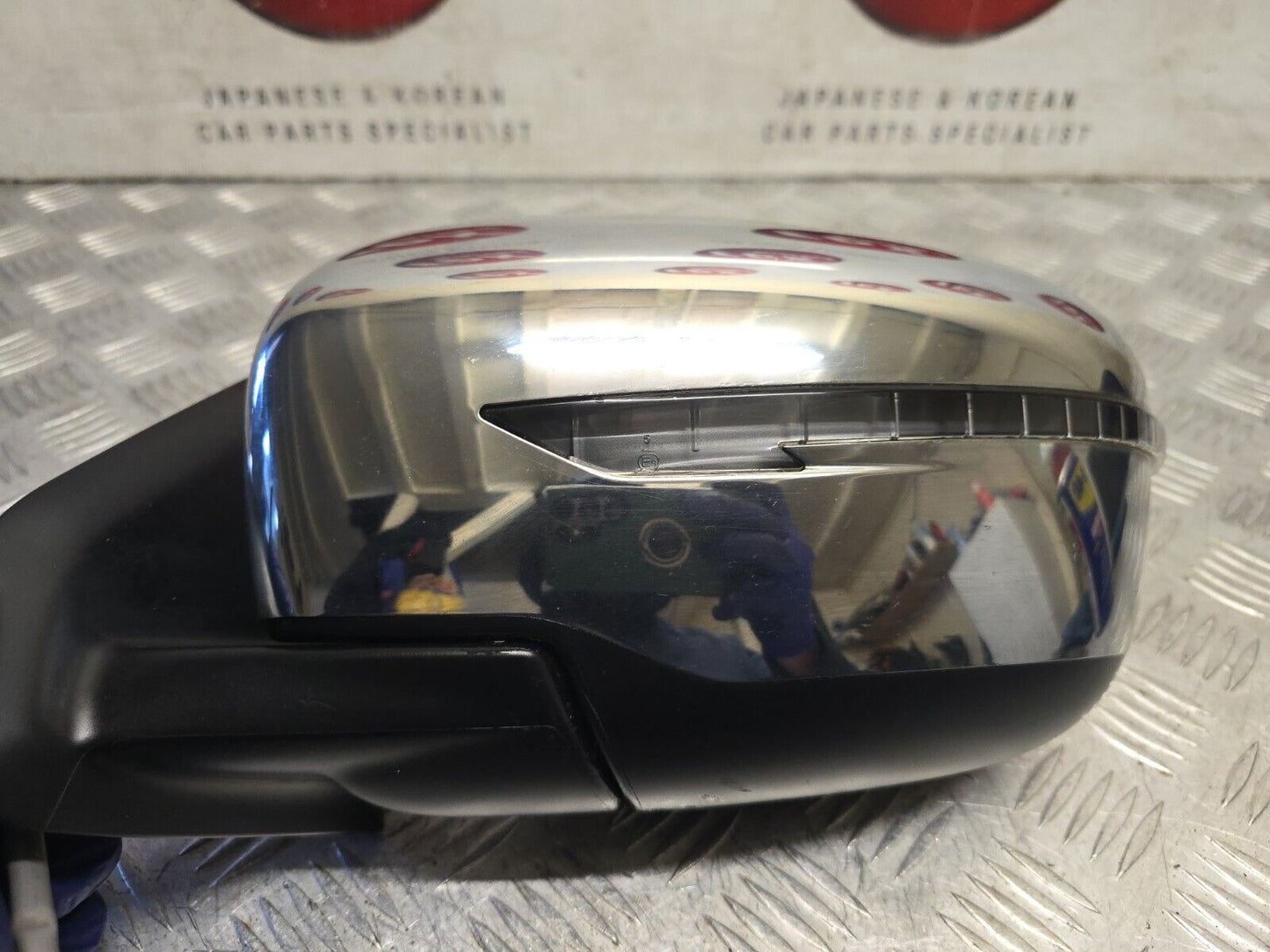 NISSAN NAVARA D23 2015-2022 GENUINE PASSENGERS SIDE POWER FOLD CHROME MIRROR