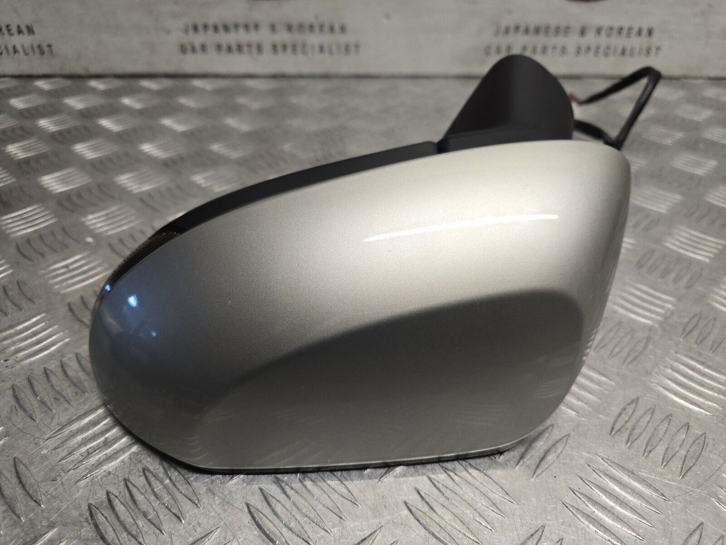 TOYOTA COROLLA MK12 2019-2024 GENUINE PASSENGERS SIDE POWER FOLD WING MIRROR 1J6