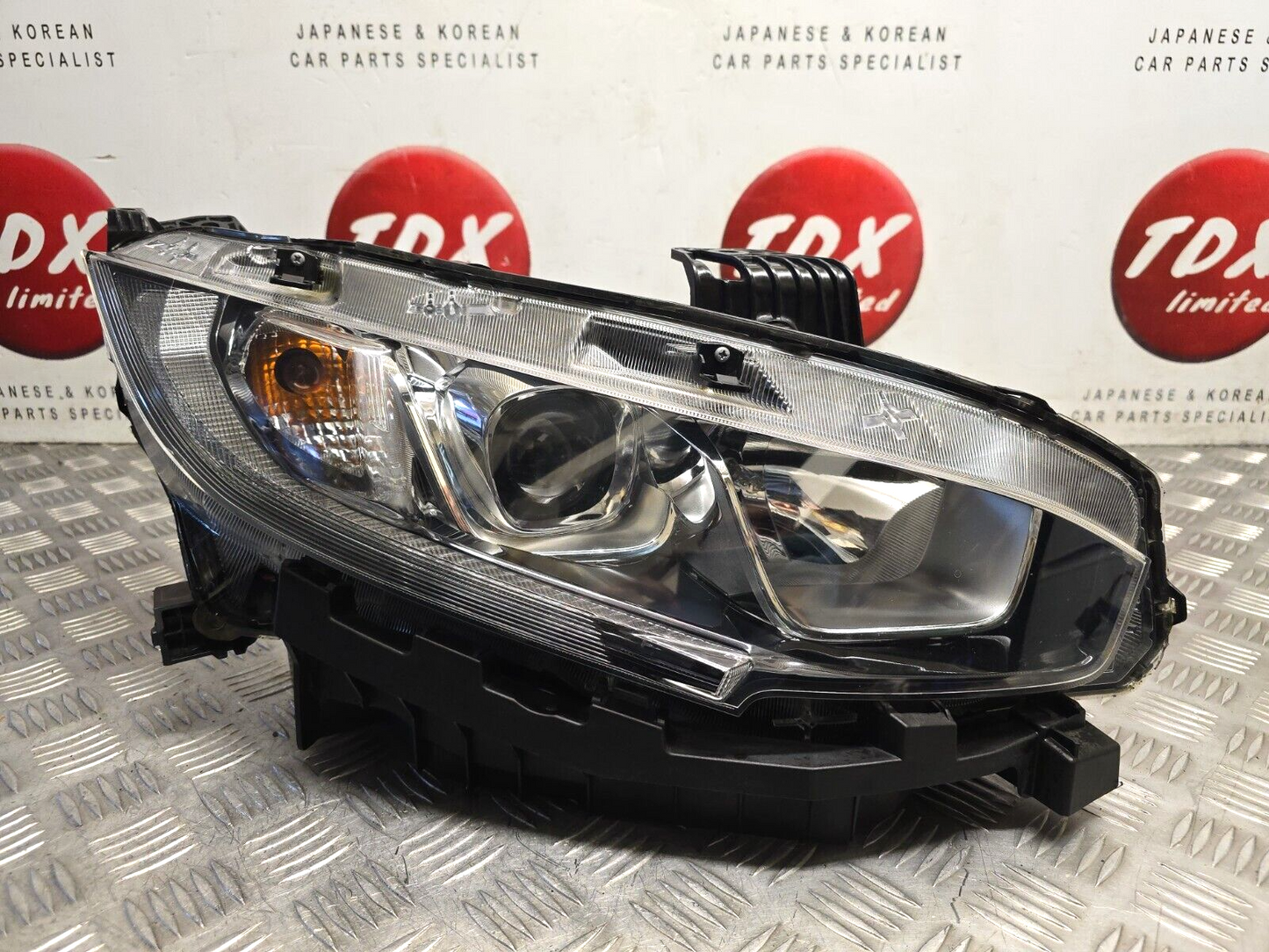 HONDA CIVIC X MK10 2017-2020 GENUINE DRIVERS SIDE FRONT HALOGEN HEADLIGHT LAMP