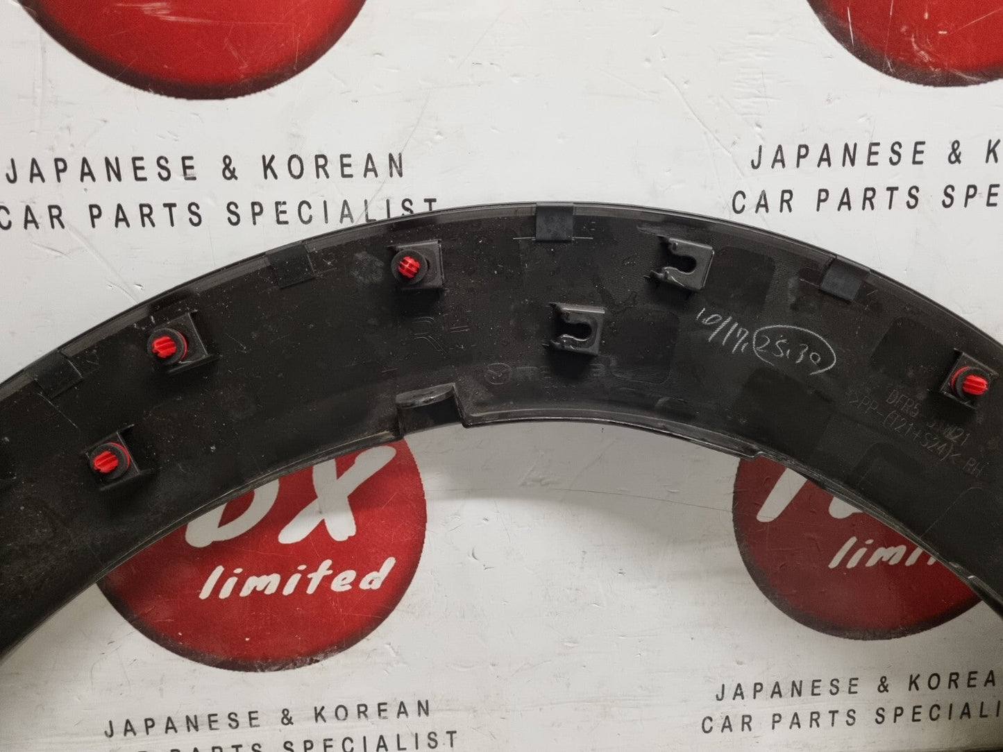 MAZDA CX-30 2019-2023 GENUINE DRIVERS SIDE FRONT WHEEL ARCH TRIM DFR5-51W21