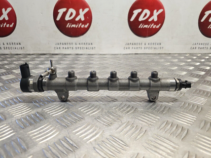 HYUNDAI TUCSON MK3 (TL) 1.7 CRDI DIESEL 2015-2018 FUEL RAIL + SENSOR 31400-2A650