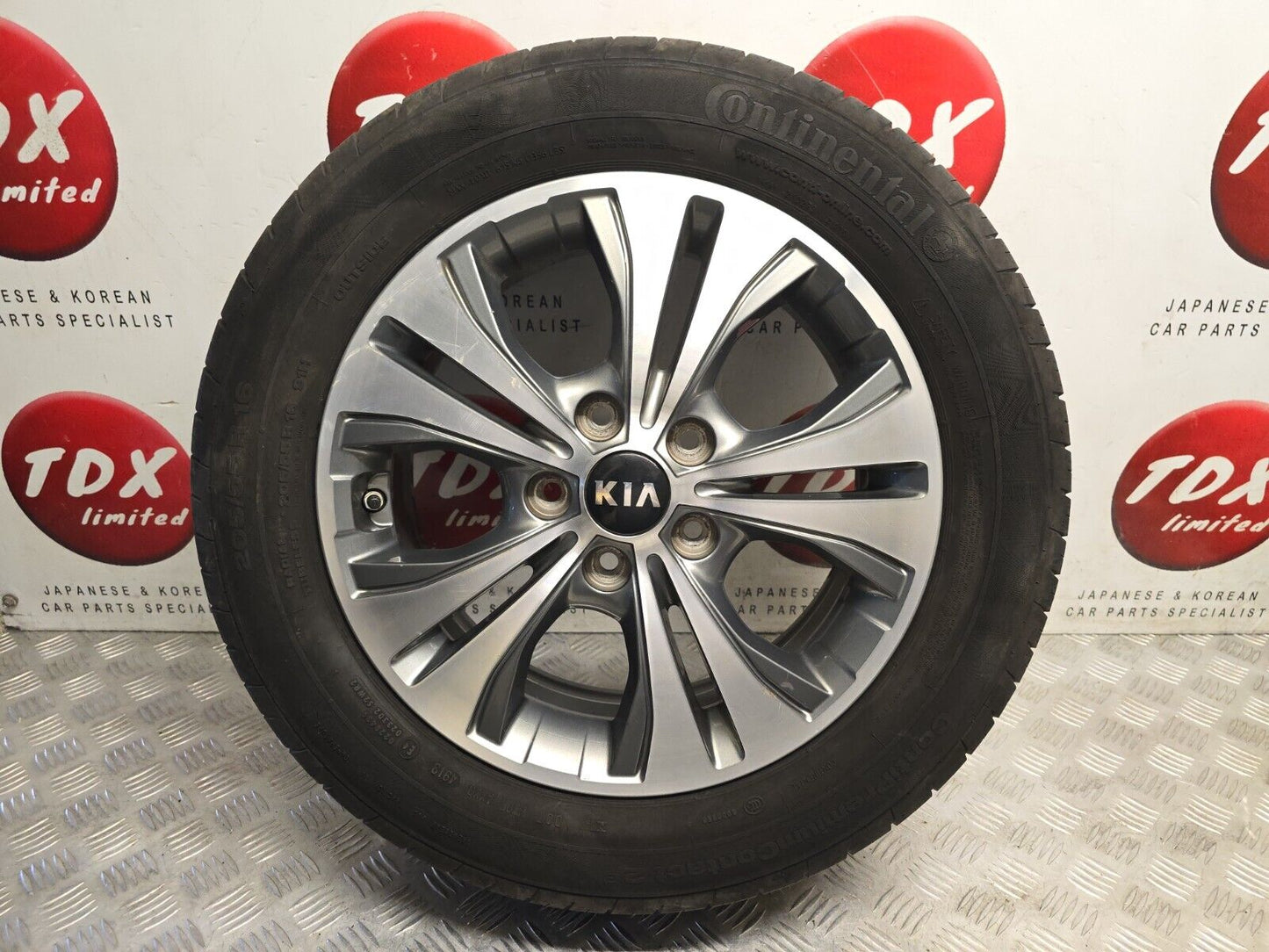 KIA VENGA 2010-2019 16" DIAMOND CUT ALLOY WHEEL 6MM TYRE 205/55/16 52910-1P650