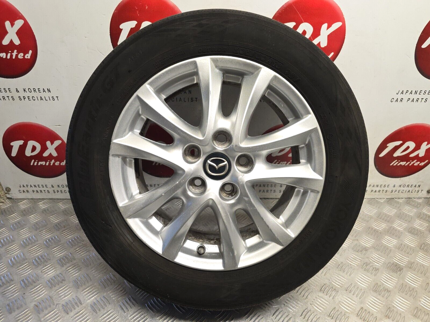 MAZDA 3 BM/BN MK3 2014-2018 16 INCH ALLOY WHEEL WORN TYRE 205/60/16 9965D06560 3