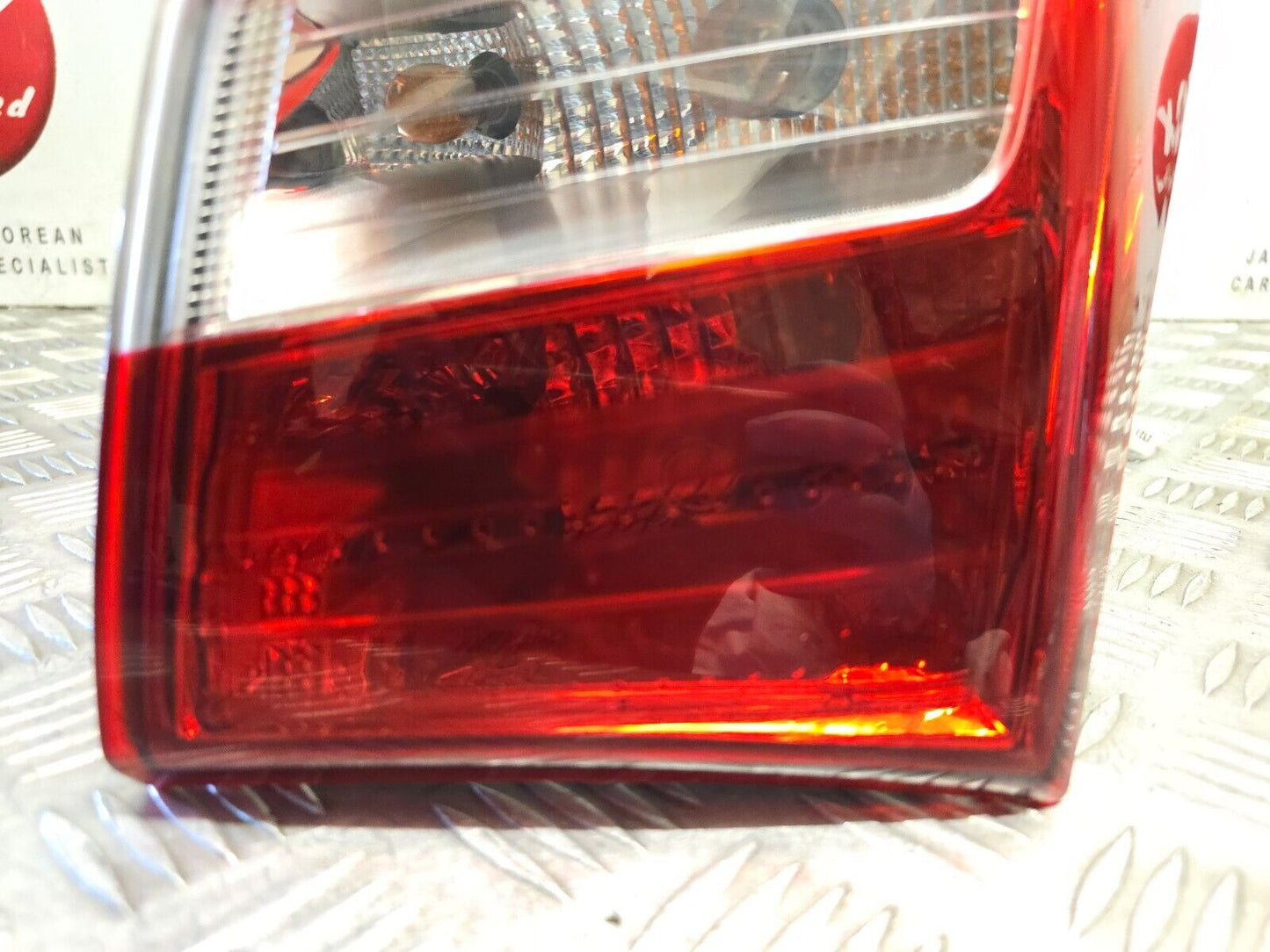 HYUNDAI I30 GD MK2 2013-2016 GENUINE DRIVERS REAR OUTER BRAKE LIGHT 92401-A50