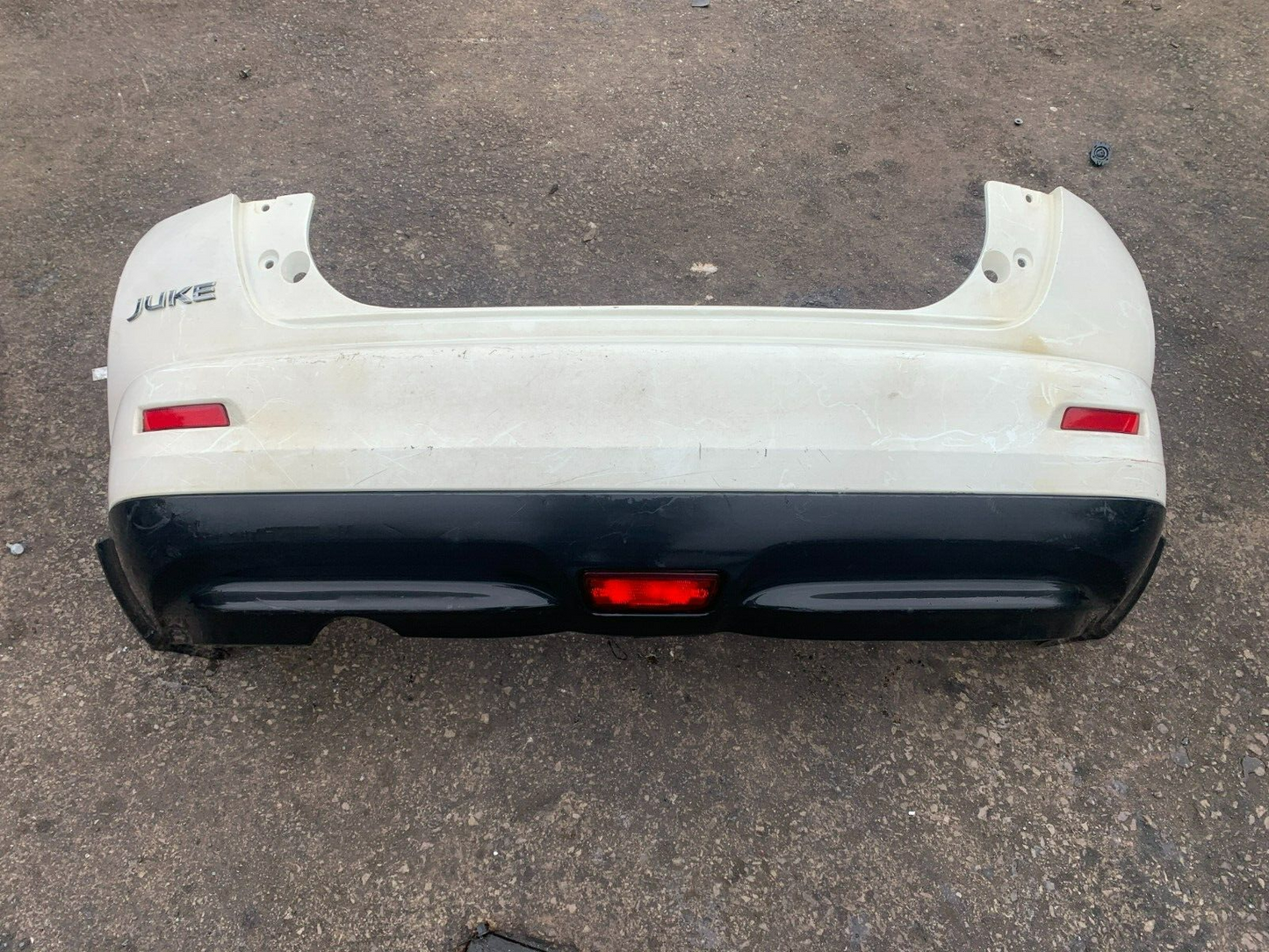 NISSAN JUKE F15 2010-2014 GENUINE PRE-FACELIFT REAR BUMPER WHITE COLLECTION