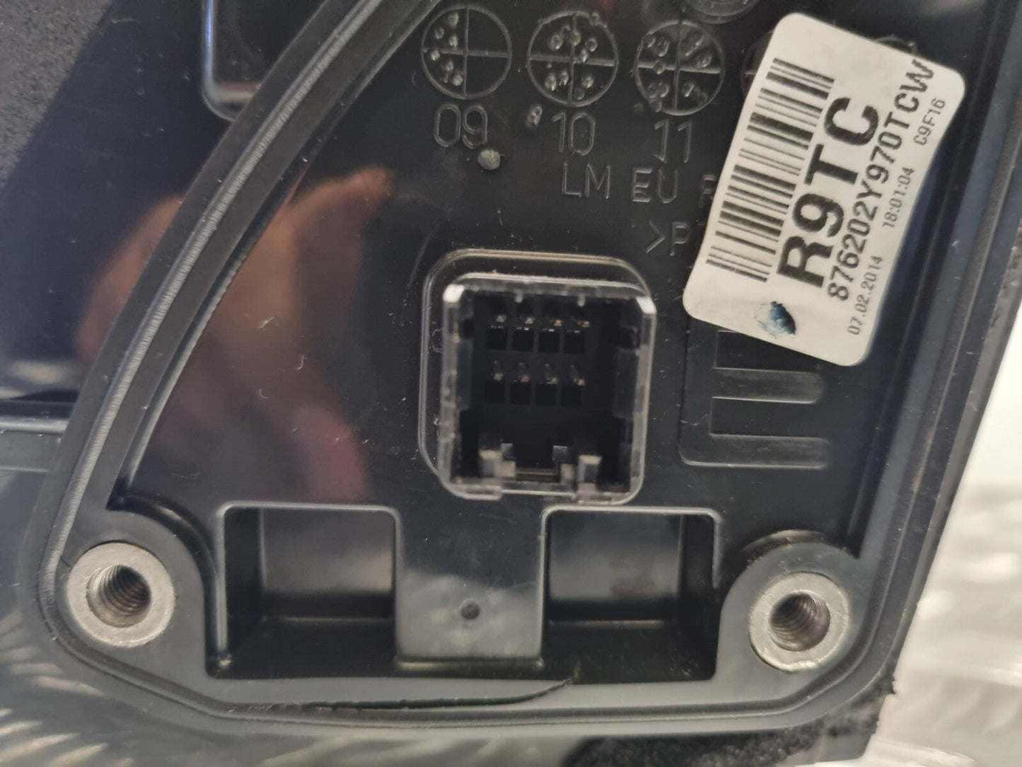 HYUNDAI IX35 2010-2015 GENUINE DRIVERS POWER FOLD WING MIRROR 876202Y970 TCW