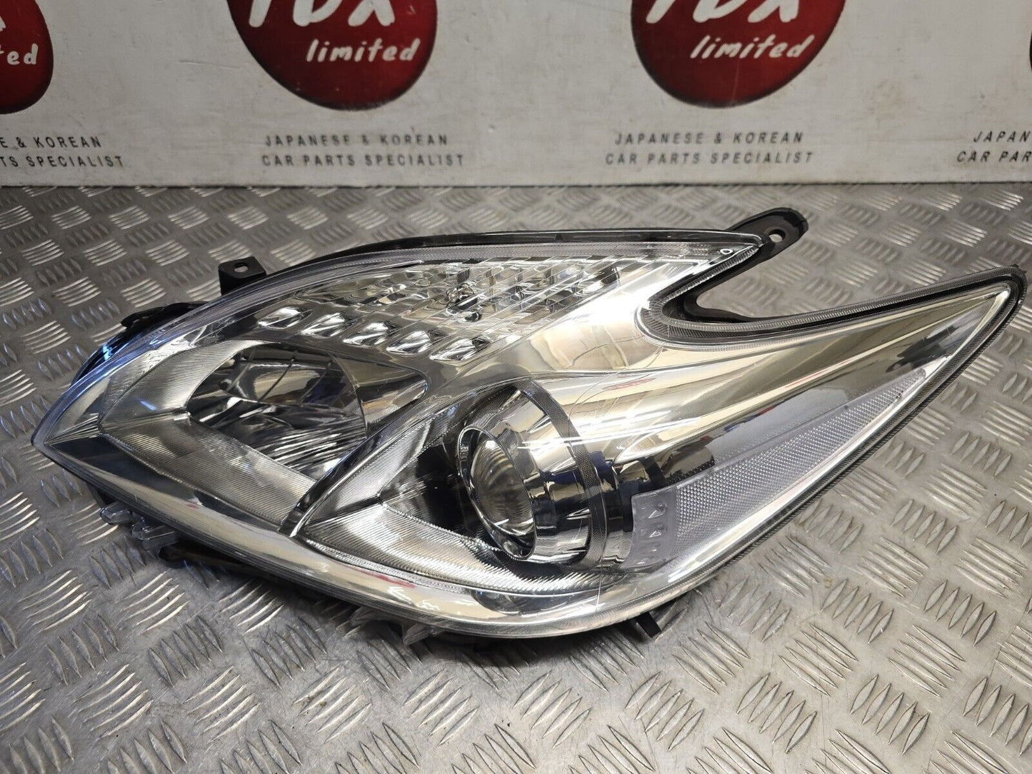 TOYOTA PRIUS MK3 2009-2015 AFTERMARKET DEPO PASSENGERS SIDE FRONT HEADLIGHT