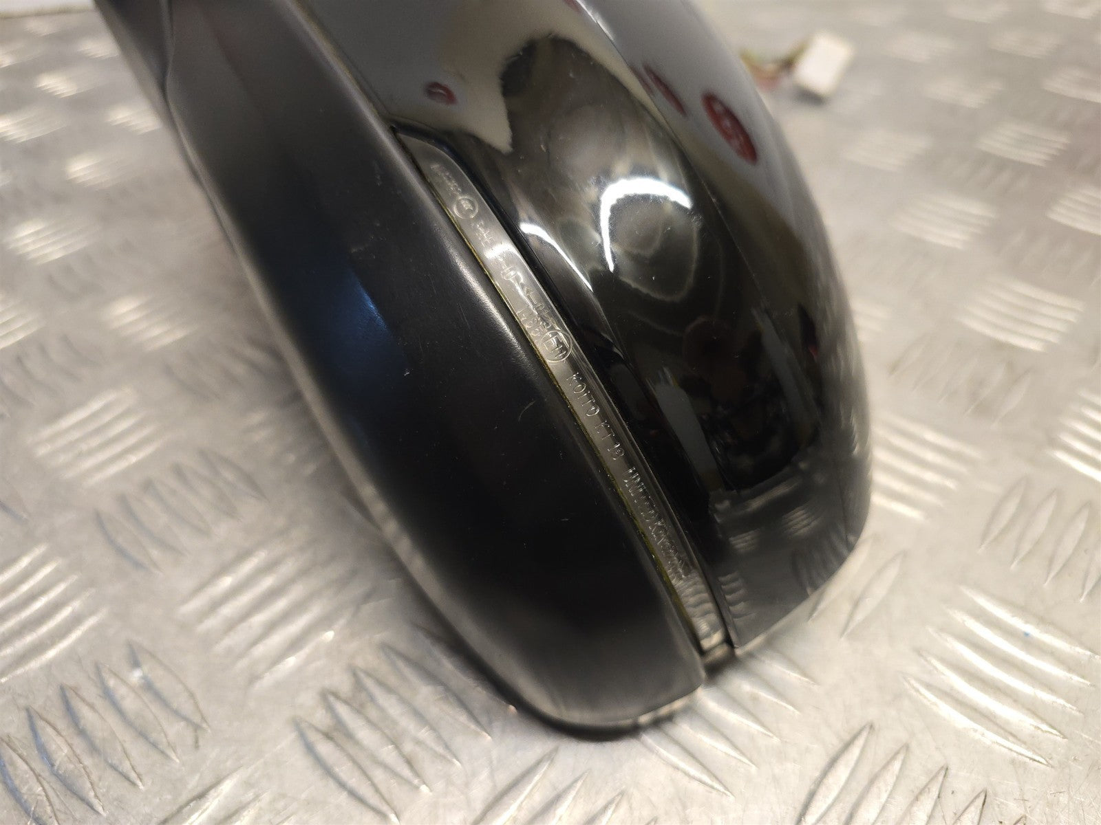 47199989