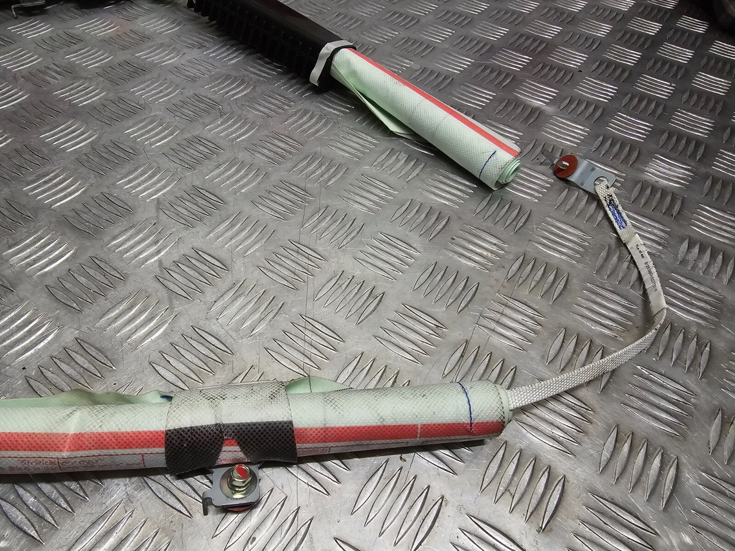 HYUNDAI TUCSON MK3 2015-2020 GENUINE DRIVER SIDE ROOF CURTAIN AIRBAG 85020-D7000