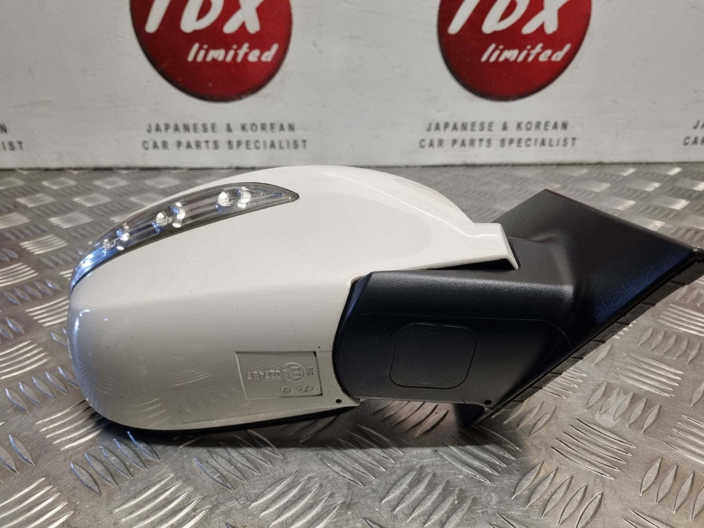 HYUNDAI IX35 2010-2015 GENUINE DRIVERS POWER FOLD WING MIRROR 876202Y970 TCW