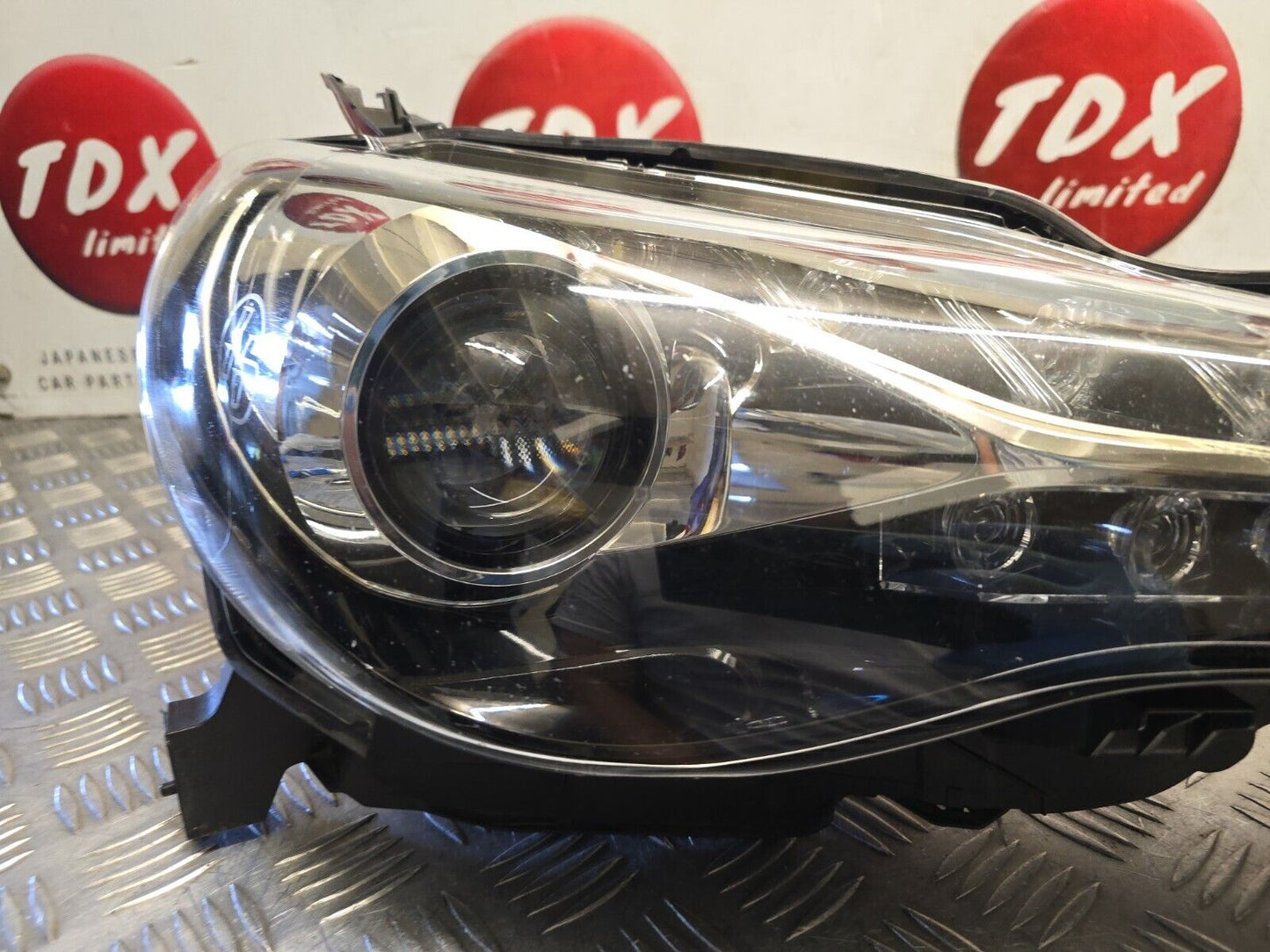 TOYOTA GT86 2017-2020 FACELIFT GENUINE DRIVERS SIDE LED DRL HEADLIGHT LAMP