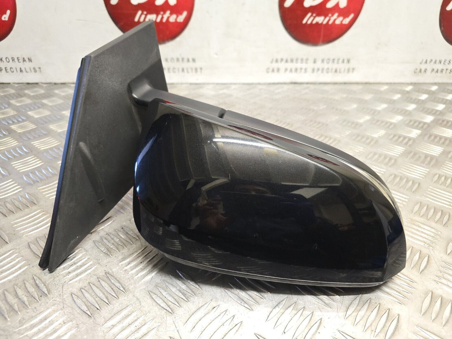 TOYOTA RAV4 XA40 MK4 2012-2018 GENUINE DRIVERS SIDE POWER FOLD MIRROR 209 BLACK