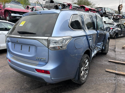 Mitsubishi Outlander GG2W MK3 2013-2015 Genuine Complete Rear Bumper U21A - photo 3 of 3