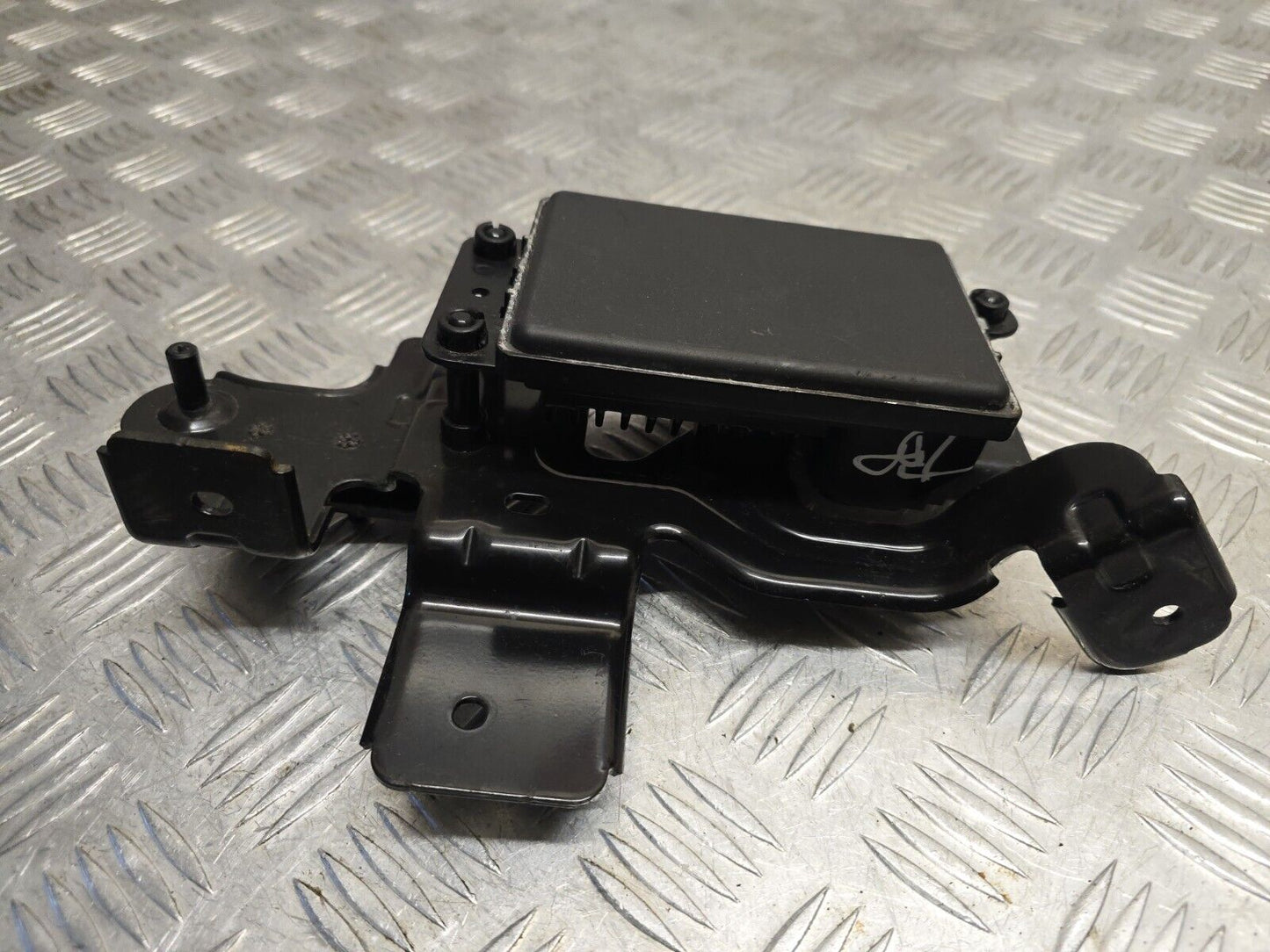 HYUNDAI IONIQ AE 2016-2019 GENUINE FRONT RADAR SENSOR + BRACKET 96400-G2000