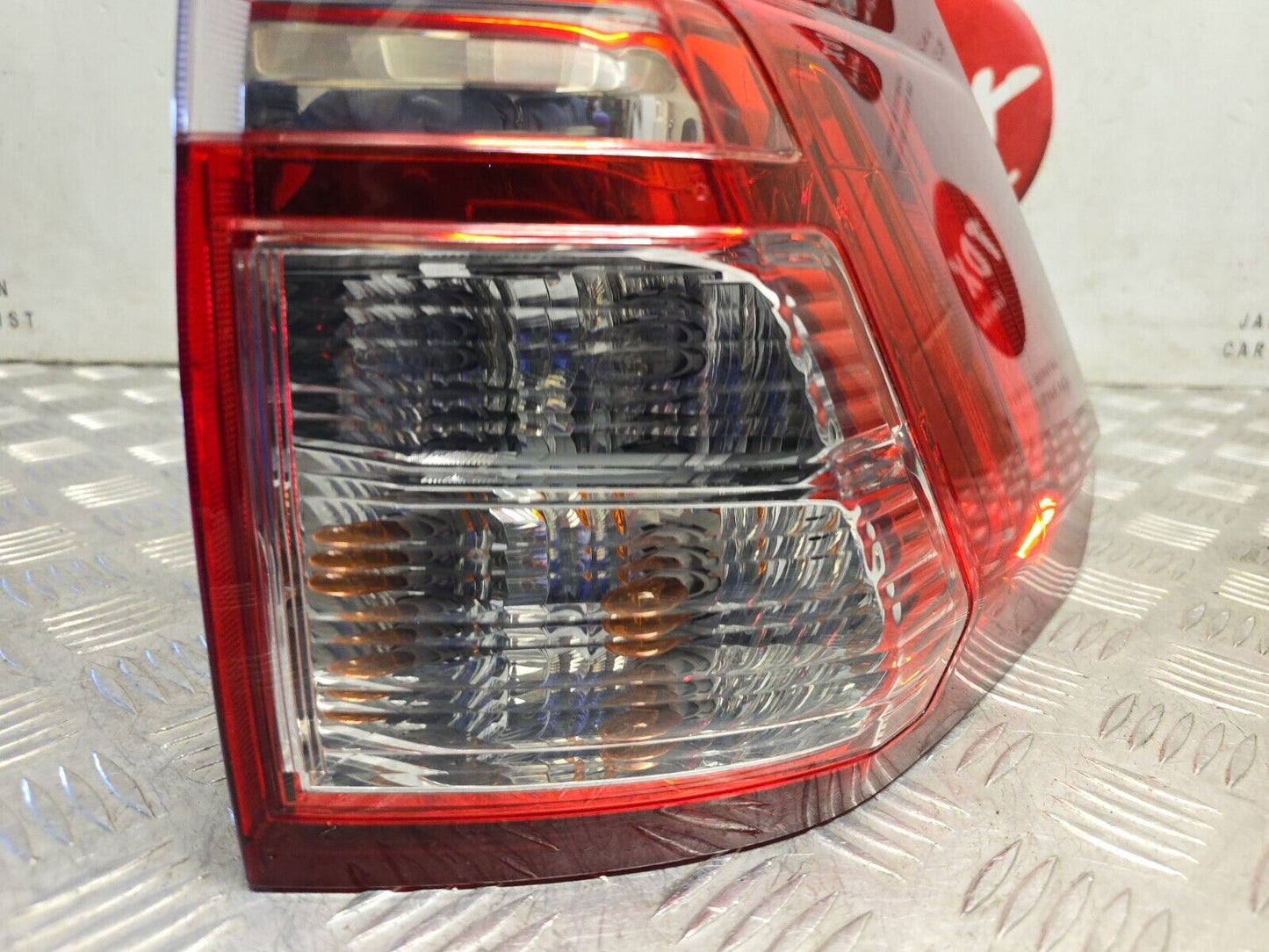 HONDA CR-V MK4 2016-2018 FACELIFT GENUINE DRIVERS SIDE REAR OUTER BRAKE LIGHT