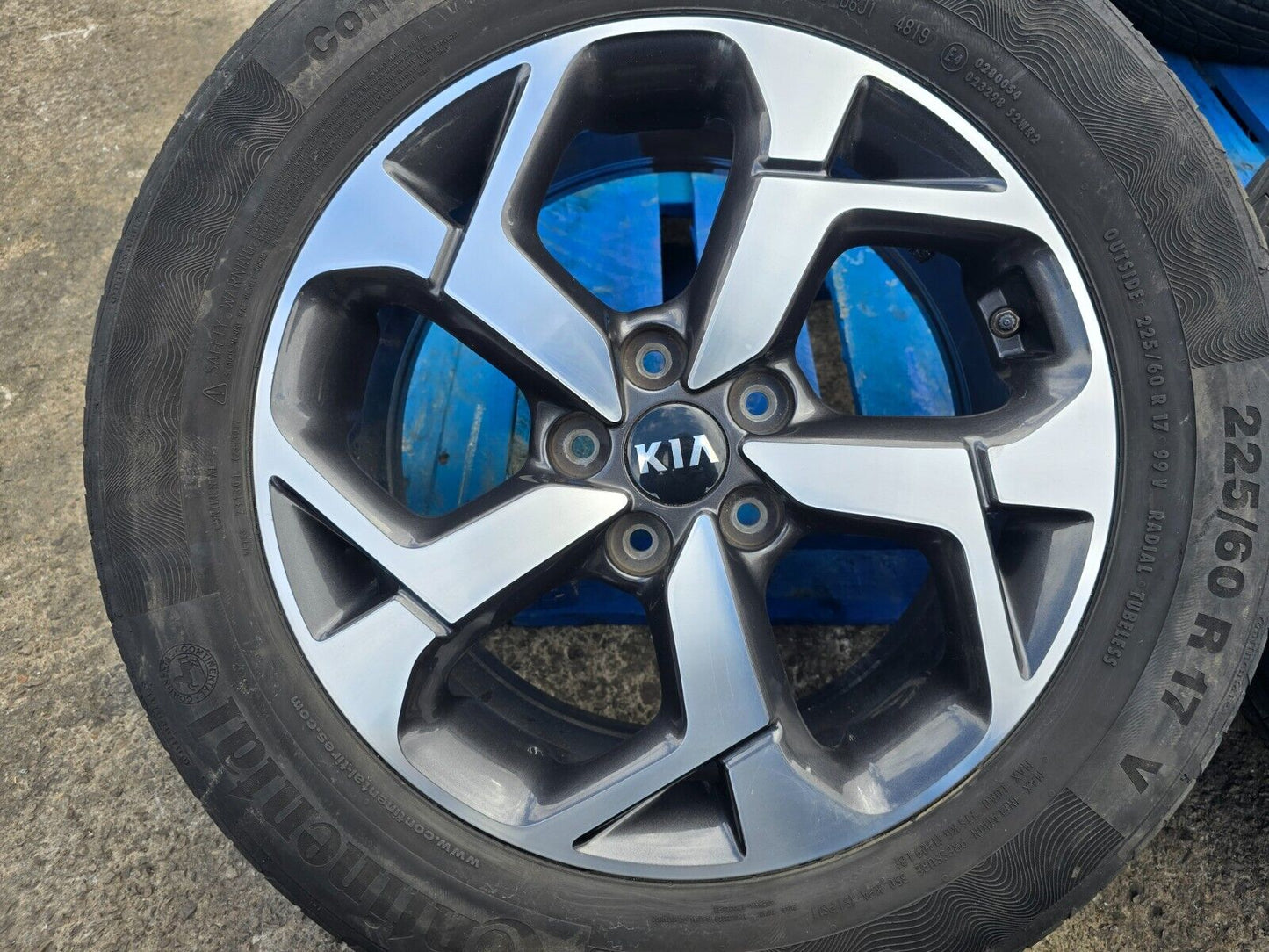 KIA SPORTAGE MK4 2016-2021 17 INCH GENUINE ALLOY WHEEL SET 225/60/17 52910-F1250