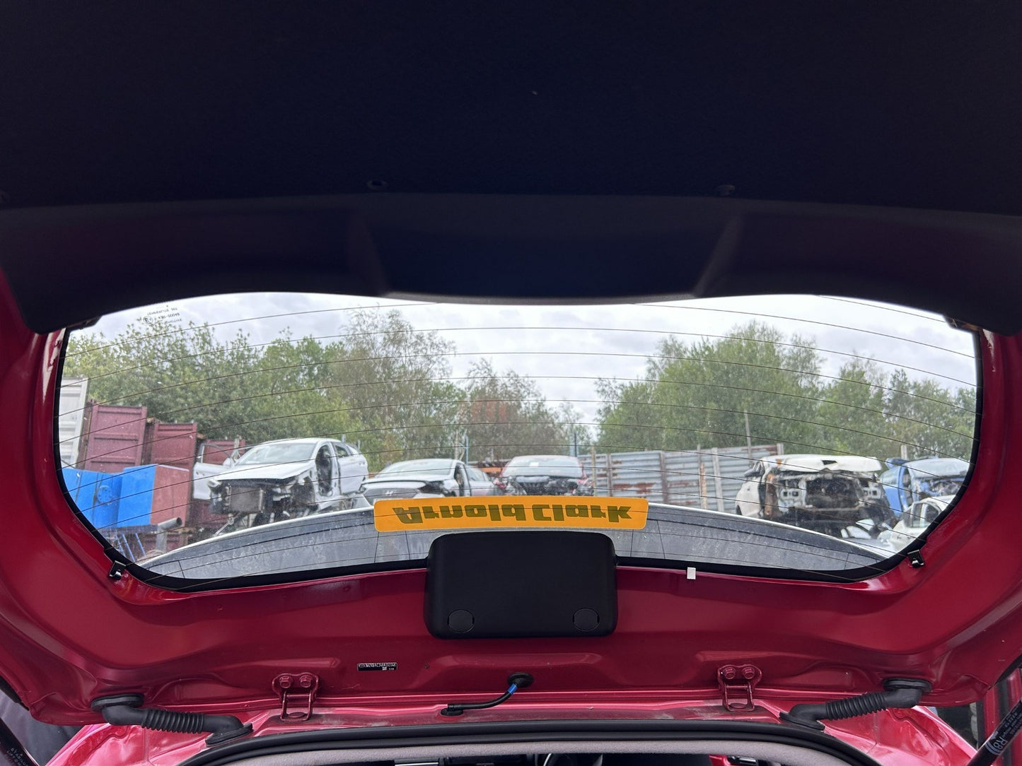 Mazda 2 Hybrid XP210 2022-2026 Tailgate Shell + Windscreen 3U5 Emotional Red - photo 9 of 9