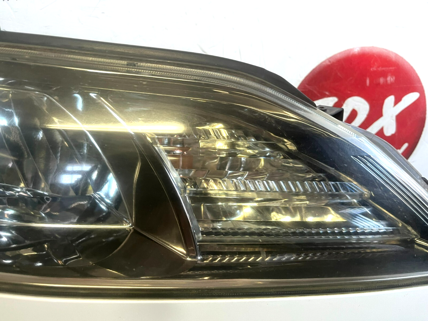 TOYOTA VELLFIRE 2008-2015 GENUINE DRIVER SIDE COMPLETE HEADLIGHT 85967-52020
