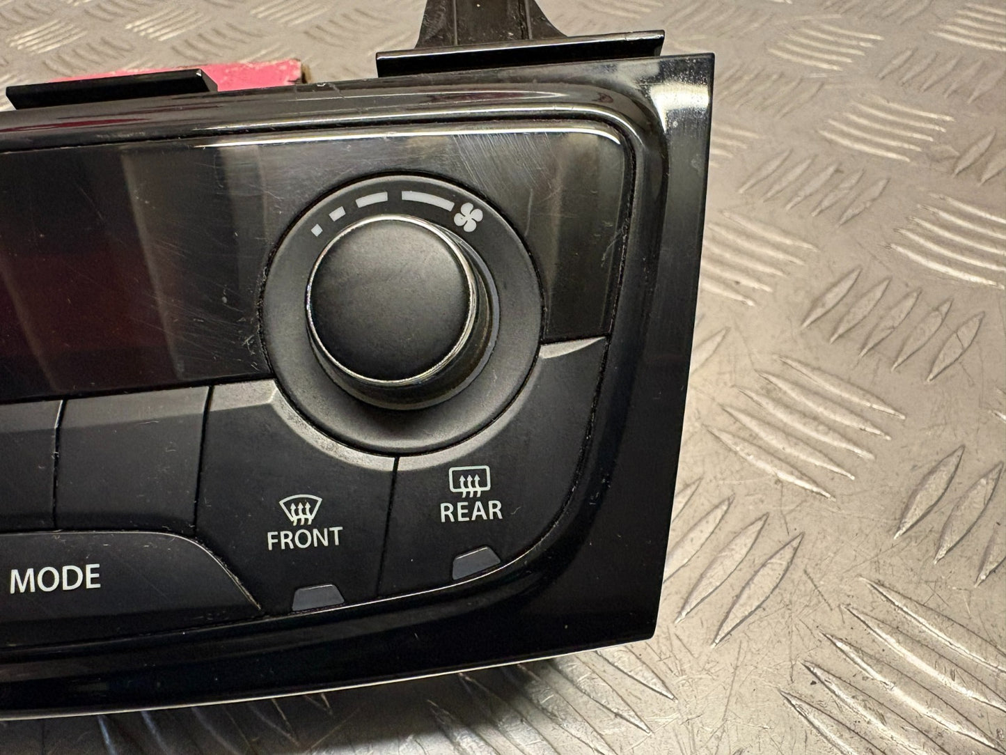 Suzuki Vitara LY MK4 SUV 2015-2019 AC Heater Climate Control Panel - photo 6 of 11