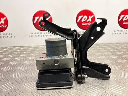 Toyota Yaris XP210 MK4 2020-2023 1.5 Hybrid ABS Pump 0 265 291 658/44510-K0150 - photo 3 of 10