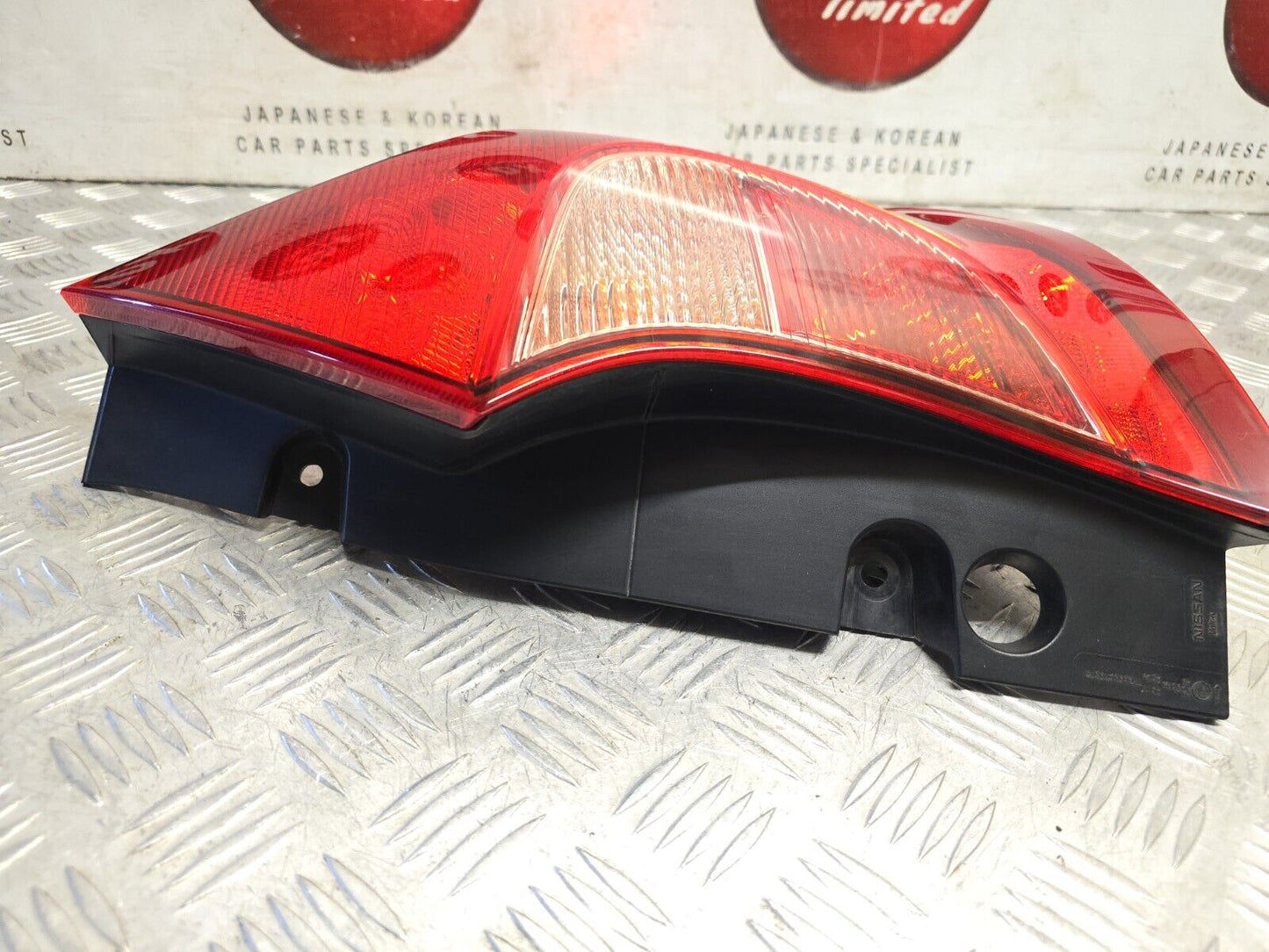 NISSAN NOTE E12 MK2 2013-2017 GENUINE DRIVERS SIDE REAR OUTER BRAKE LIGHT LAMP