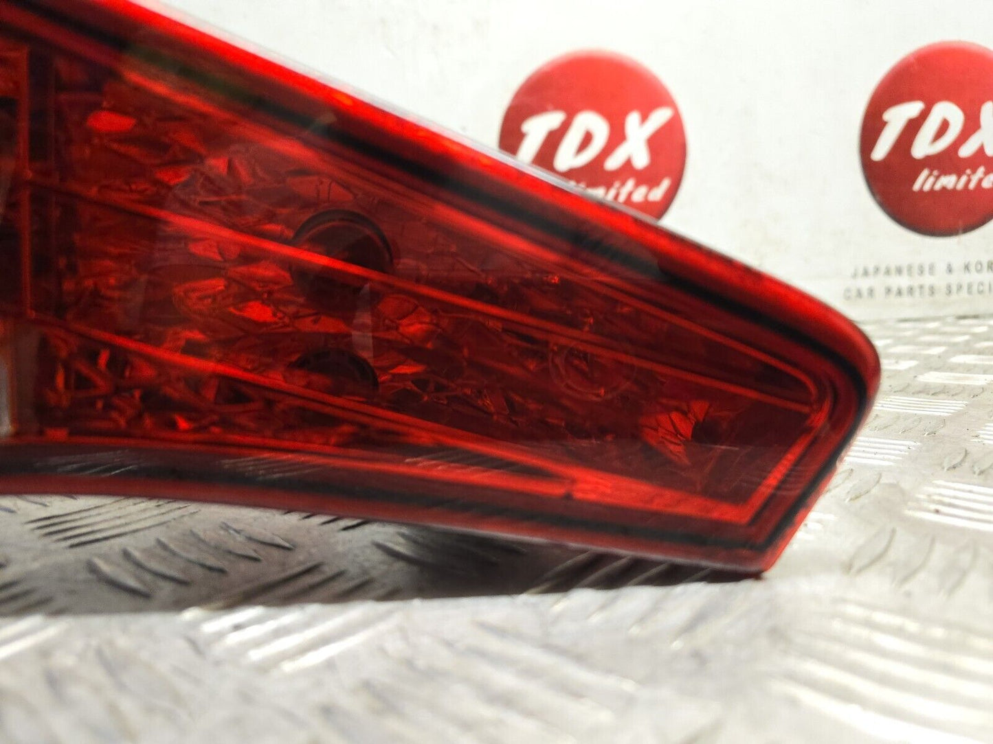 KIA OPTIMA SALOON MK3 2011-2013 PREFACELIFT PASSENGERS SIDE INNER TAILGATE LIGHT