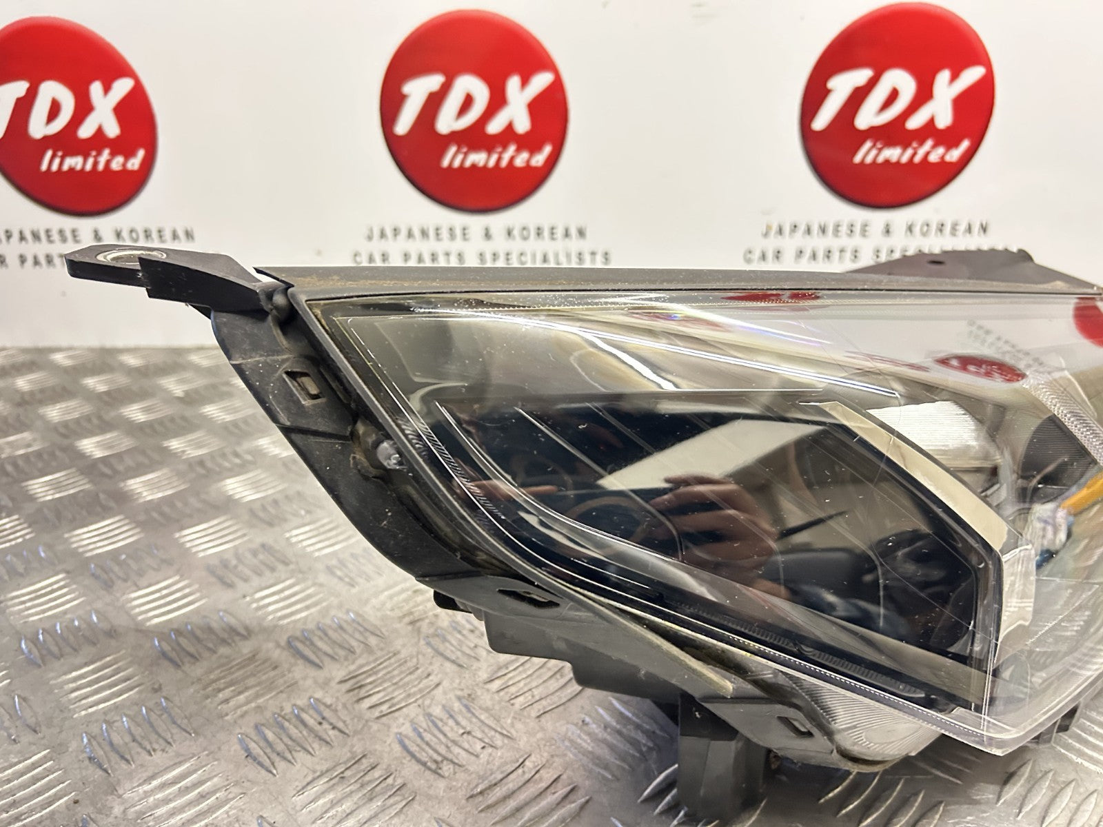 Hyundai Ioniq 2020-2022 Driver Side Facelift Genuine Xenon Headlight 6