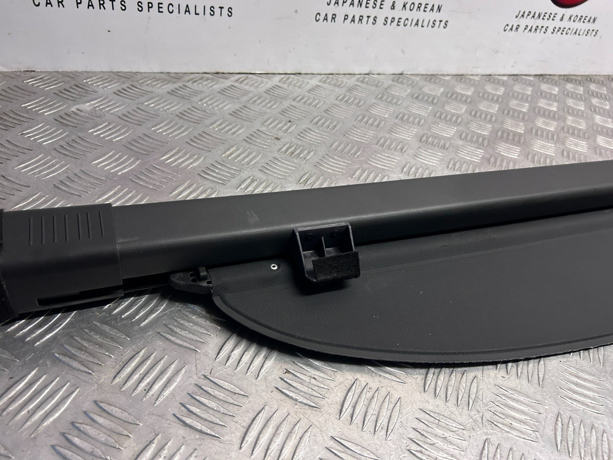 Hyundai Tucson TL MK3 2015-2020 Genuine Roller Blind Parcel Shelf/luggage Cover - photo 6 of 7