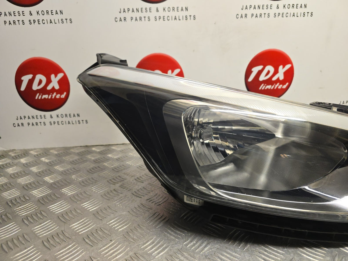 Hyundai i20 GB MK2 2015-2018 Genuine Driver Side Halogen Headlight 92102-C8 - photo 3 of 16