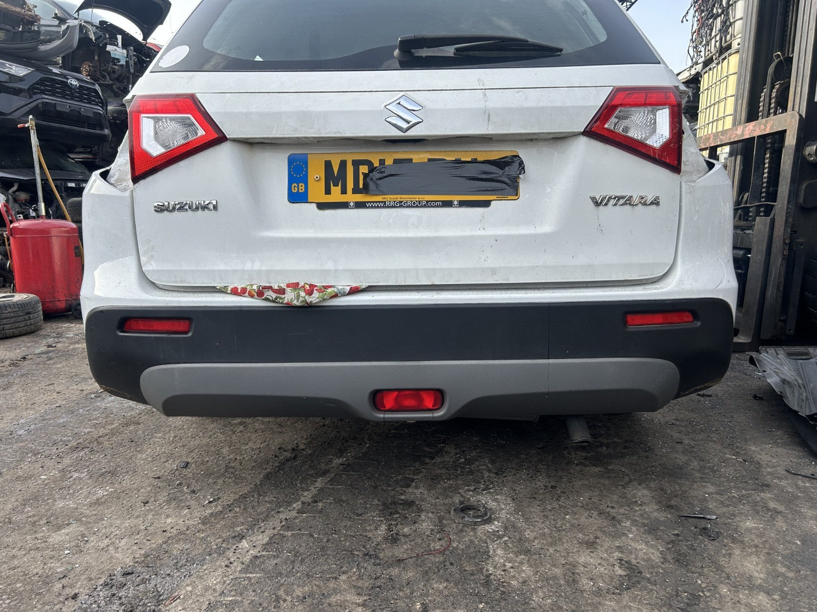 SUZUKI VITARA MK4 2015-2018 GENUINE COMPLETE REAR BUMPER WHITE 26U ...