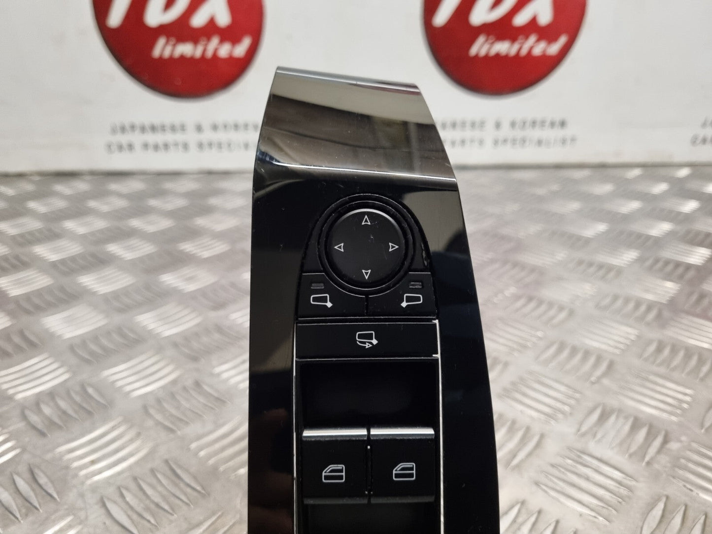 MAZDA 3 GT SPORT 2019-2023 GENUINE DRIVERS SIDE FRONT WINDOW SWITCHES BDMC66350A