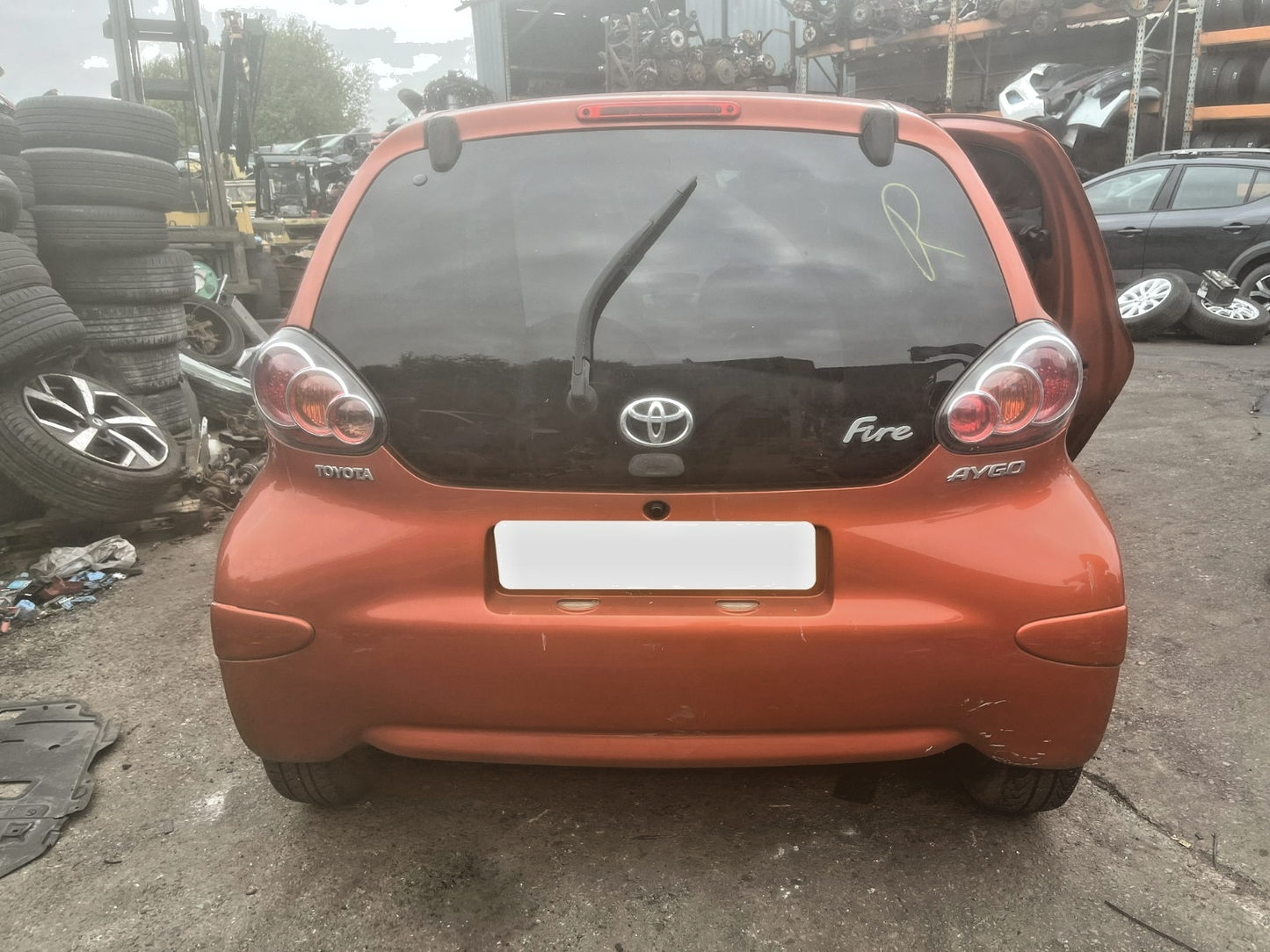 2013 TOYOTA AYGO MK1 1.0 PETROL 5 SPEED MANUAL DOOR VEHICLE FOR BREAKING AND PARTS