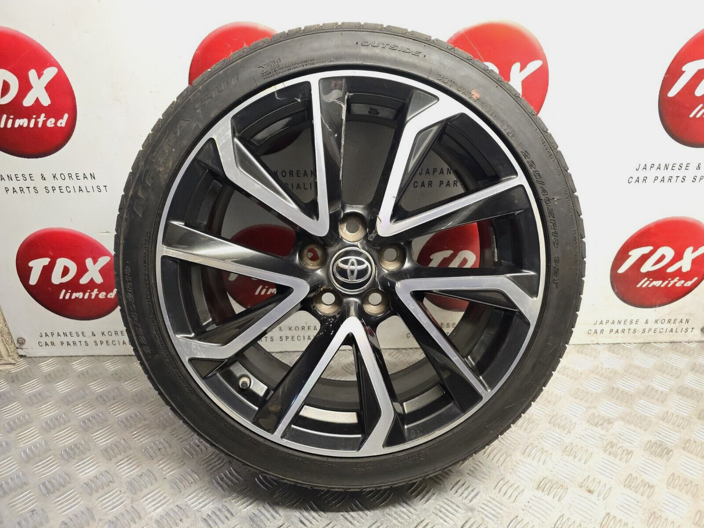 TOYOTA COROLLA MK12 2019-2024 18" DIAMOND CUT ALLOY WHEEL 7.3MM TYRE 225/40/18