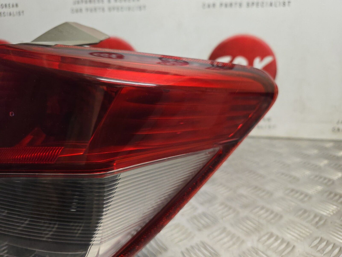 TOYOTA YARIS MK3 2012-2015 DRIVERS SIDE REAR OUTER BODY BRAKE LIGHT LAMP