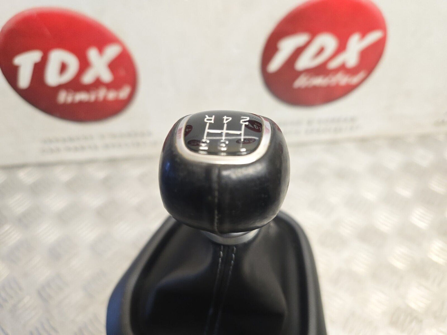 HYUNDAI I10 MK2 1.0 PETROL 2014-2019 GENUINE 5 SPEED GEAR SELECTOR STICK SHIFTER